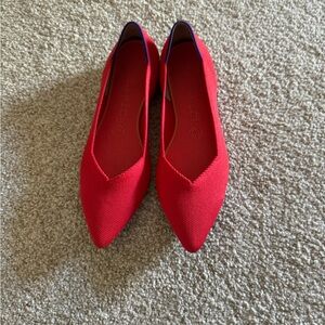 New size 9 Rothy’s flame point flats